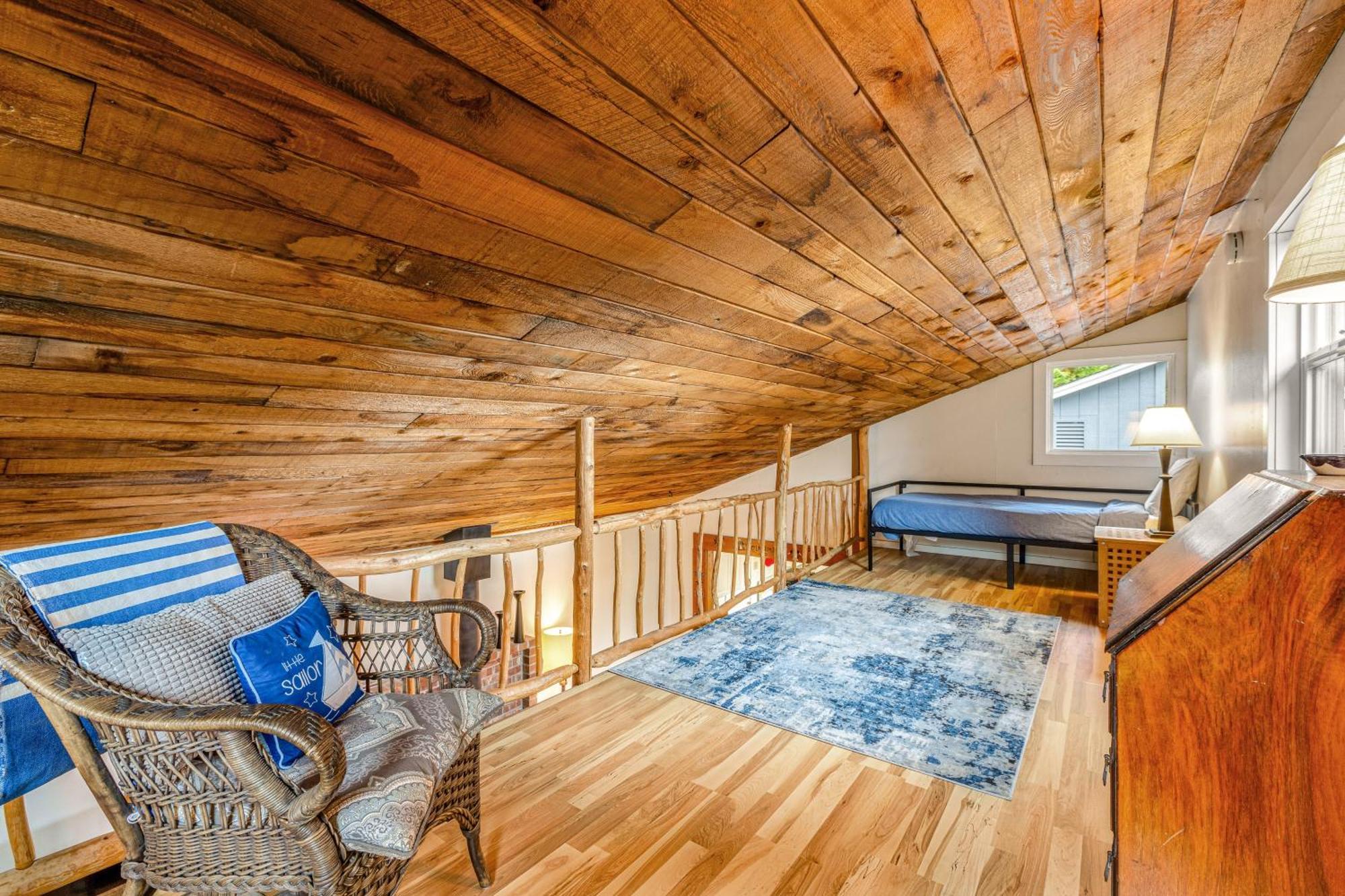 Seabeck Cottage On Hood Canal Exterior photo